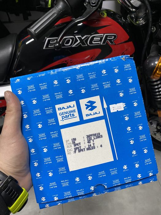 Комплект цепи и звёзд для мотоциклов Bajaj Boxer 125-150 Оригинал