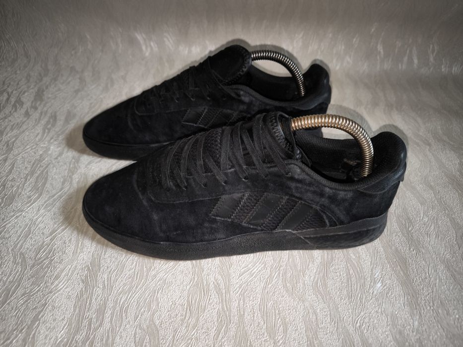 Кросівки adidas 42 розмір