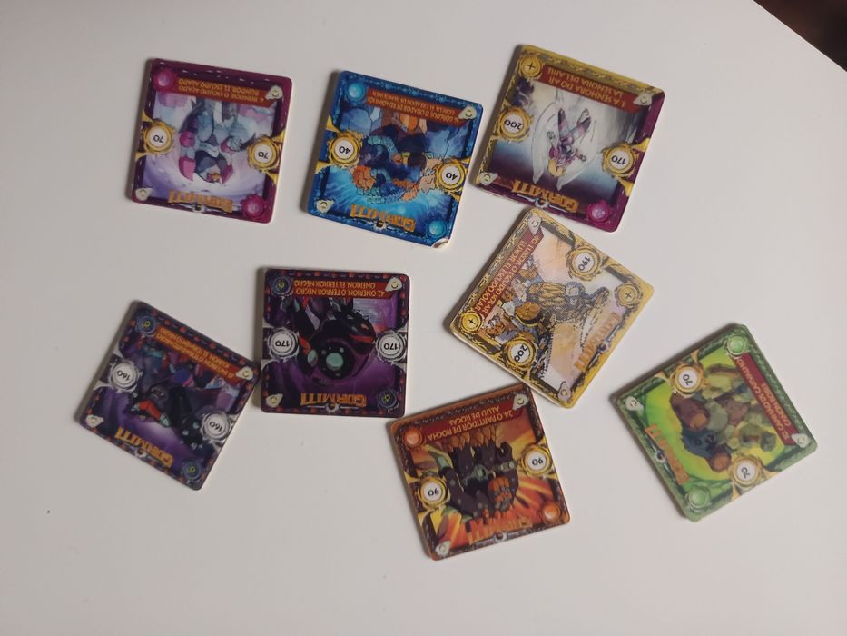 Gormiti tazos quadrados