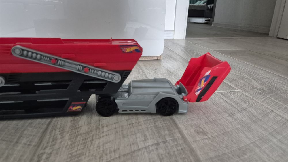 Автовоз hot wheels оригінал на 50 машинок
