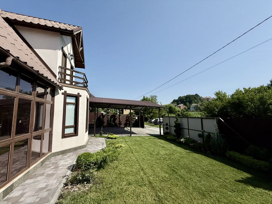 Гаряча пропозиція. Двоповерховий будинок в місті. Ремонт