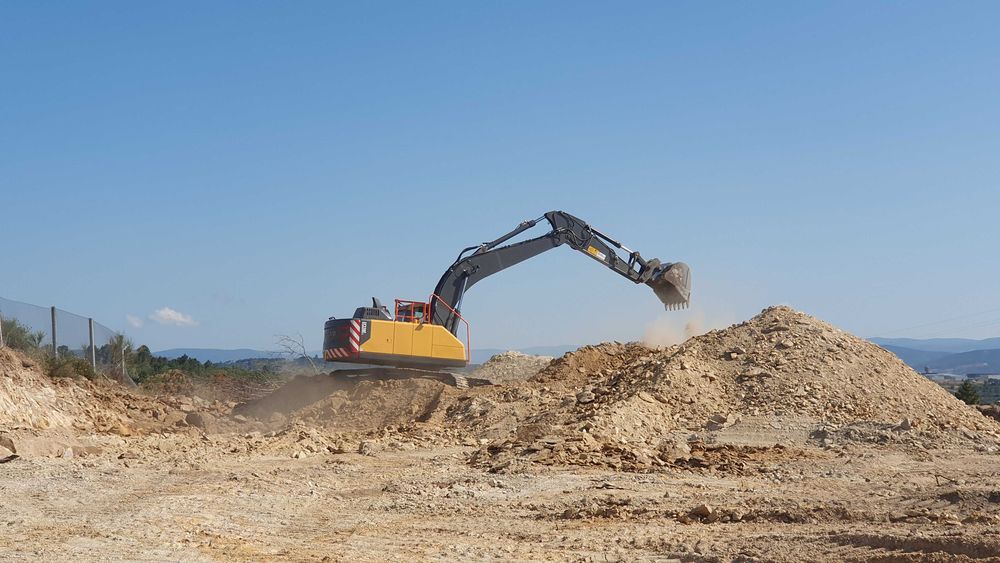 Escavadora Giratória Volvo EC220el