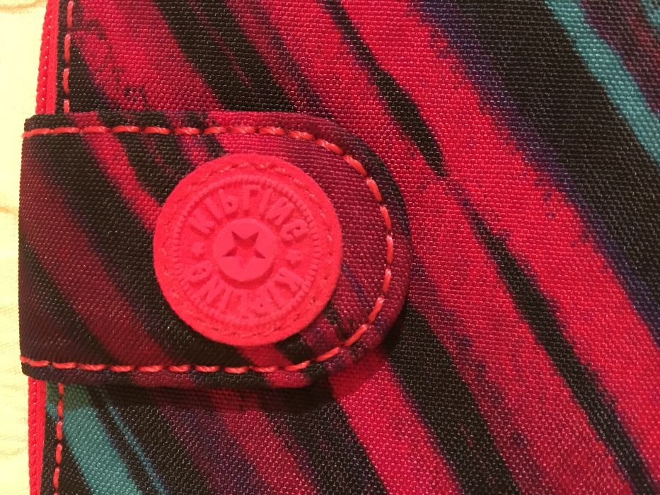 Mini Wallet with Organization