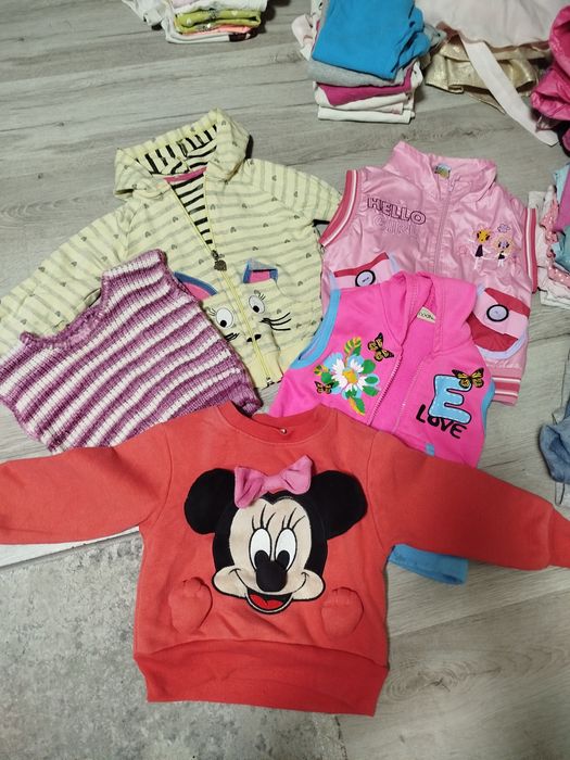 Віддам подарую речі дівчинка 2-4 роки дитина