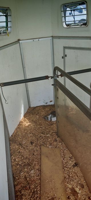 Przyczepa dla koni do przewozu zwierząt 2015r