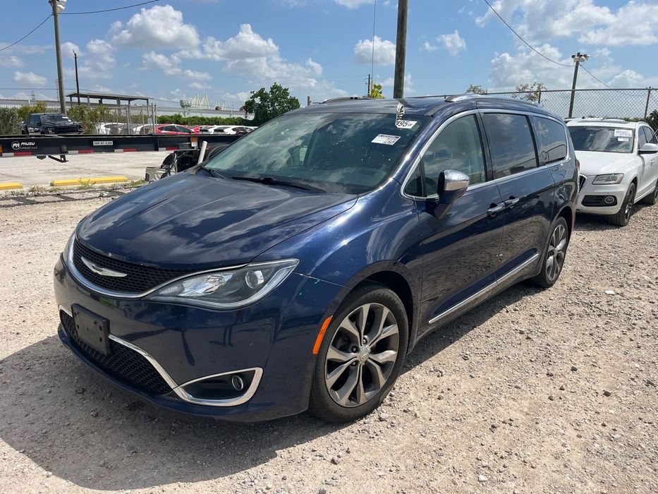 Chrysler Pacifica Pacifica Limited auto w Polsce, bezwypadkowe