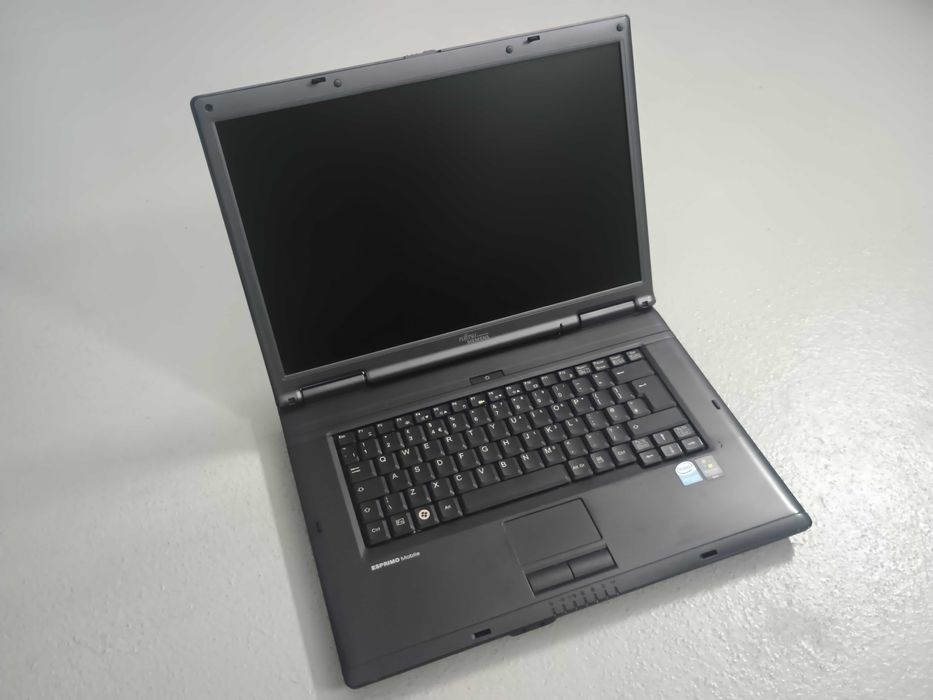 Retro Laptop Fujitsu Siemens ESPRIMO Moblie V5535 15.4"