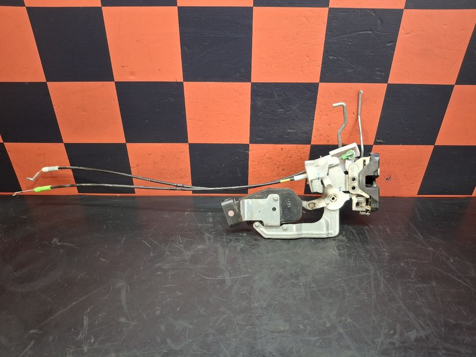 Fechadura / fecho porta frente direito MITSUBISHI Canter (FB7, FB8, FE