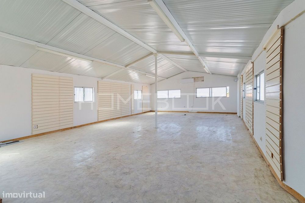 T2 Renovado com licença AL, na baixa de Setúbal com sotão de103 M²