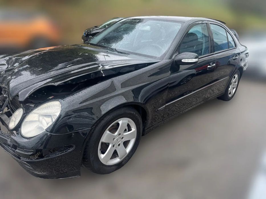 Mercedes W211 E220 CDI de 2002 para peças