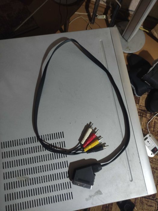 Домашний кинотеатр ресивер 5.1
DVD+ видеомагнитофон LG DT-S665