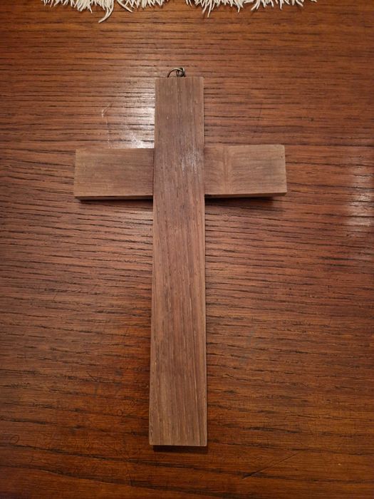 Crucifixo madeira com Jesus em prata