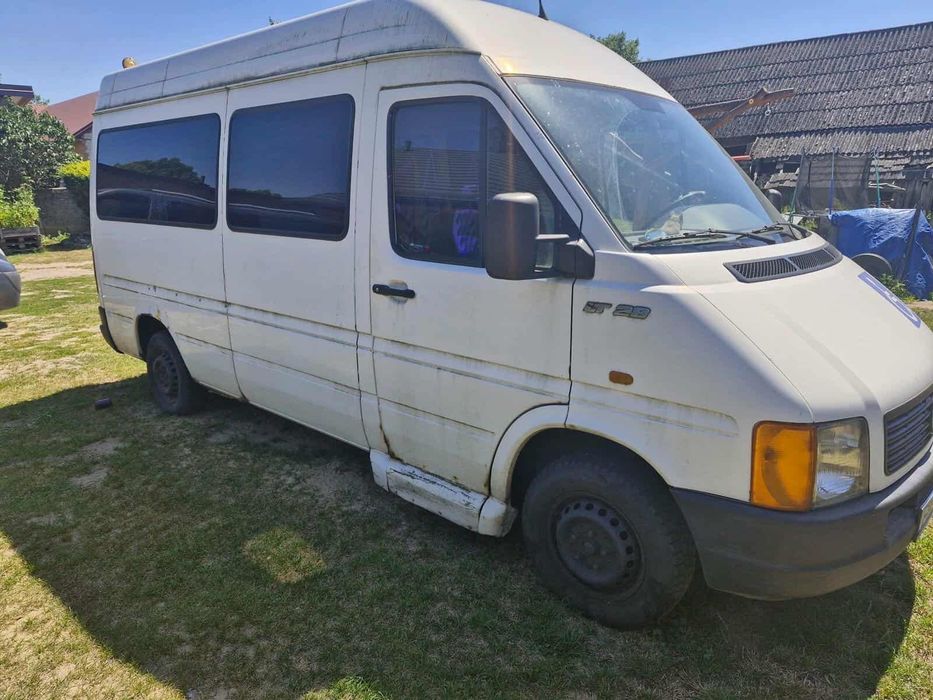 VW Lt 28 2,5 SDI do przewozu osób niepełnosprawnych.