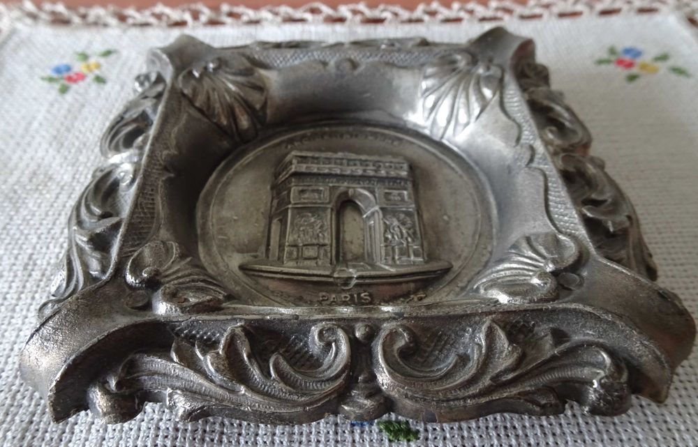 Cast Iron Arc de Triomphe Piece Made in France (Over 30 Years Old)