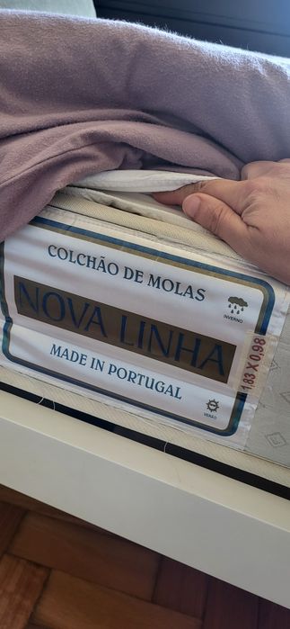 Cama com colchão