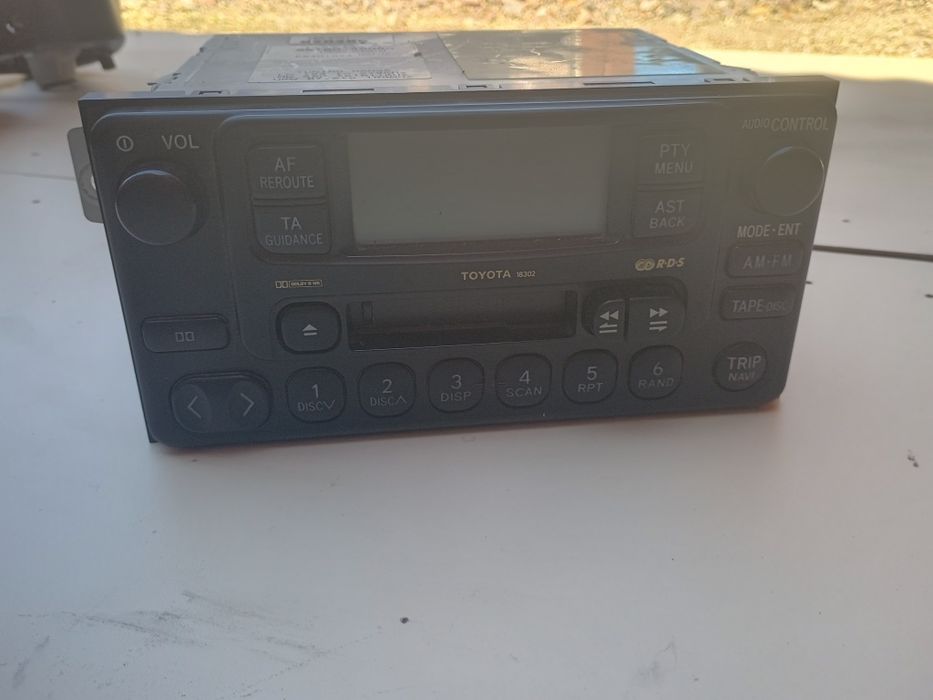 Radio samochodowe na kasetę Toyota RAV4 ll 00-05Rok