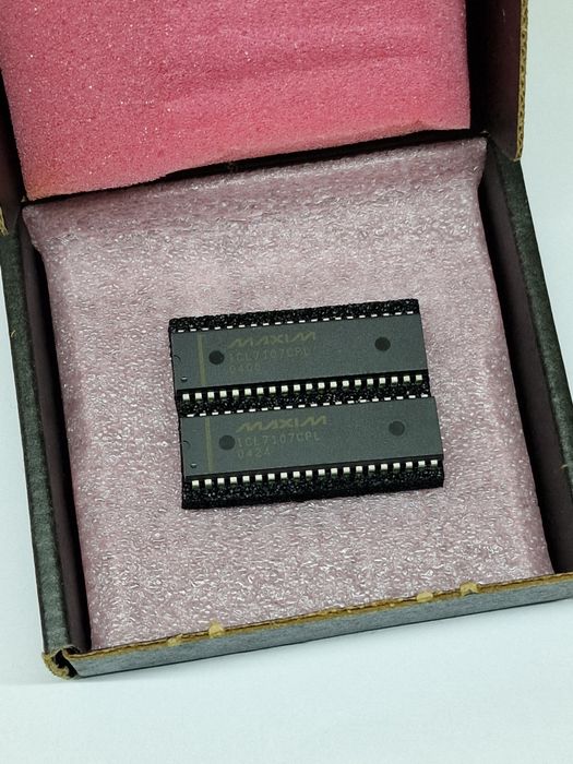 Układ scalony MAXIM ICL7107CPL