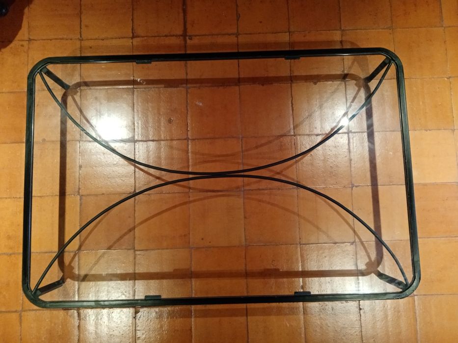 Mesa de Sala Baixa - Vidro e Ferro (120x85)