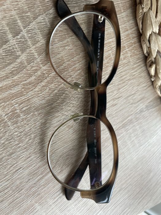 Oprawki korekcyjne Burrberry