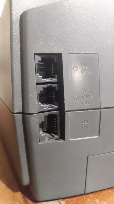 Источник бесперебойного питания инвертор APC Back-UPS 525VA 12V-220V