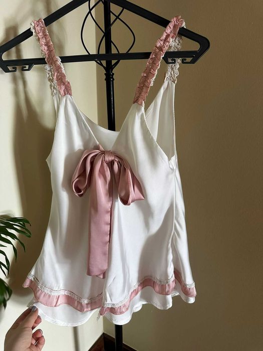 Blusa branca clássica