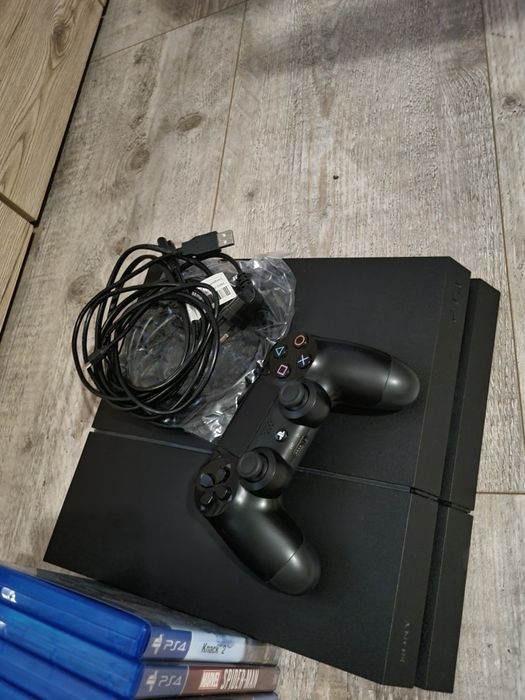 PlayStation 4 1TB i 9 gier