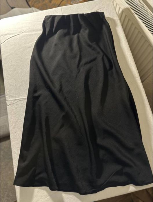 Спідниця атласна