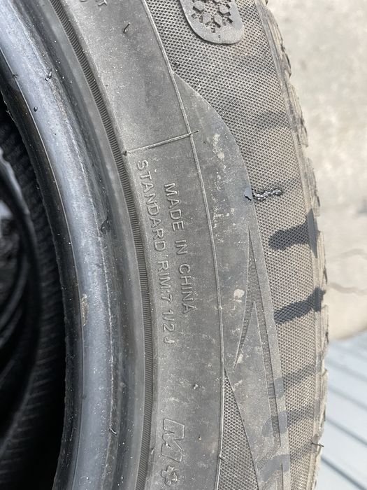 Резина зима. На докатку 245/55/19