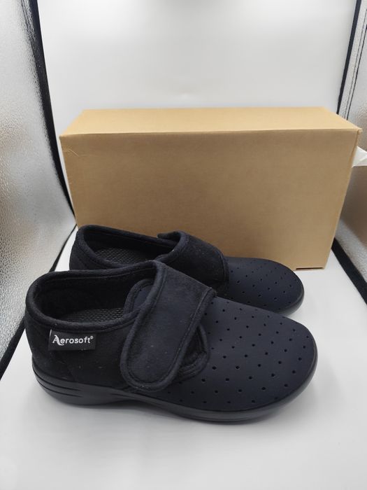 NOWE Męskie damskie czarne buty zdrowotne Aerosoft kapcie pantofle 36