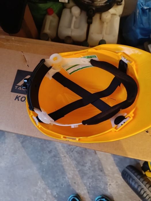 Kask roboczy nowy