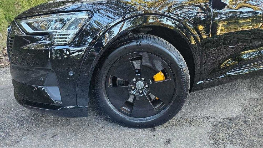 Audi e-tron 50 quattro