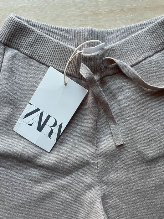 Дитячий костюм Zara 104р