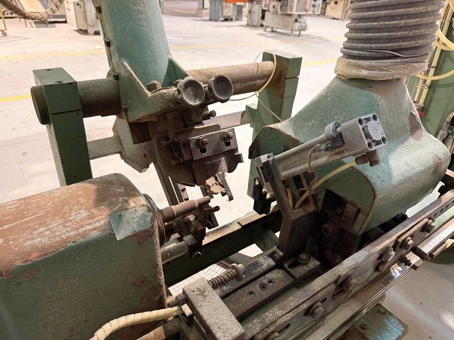 Automat tokarski Triade TI-40