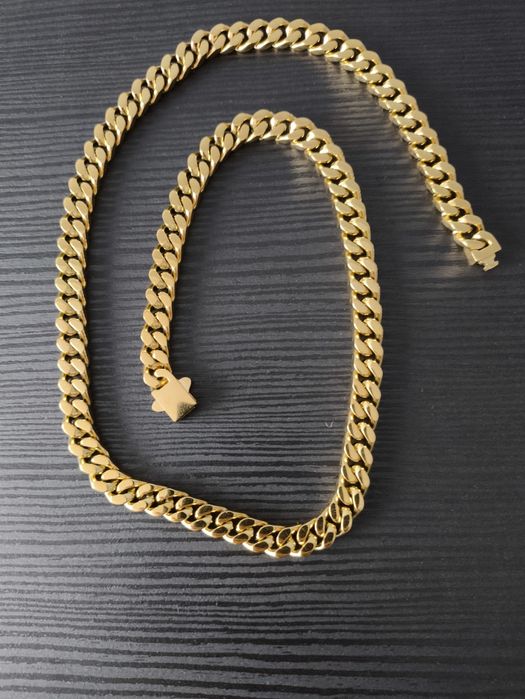 Łańcuszek złoty , stal szlachetna 50 cm, waga 59,61 g.