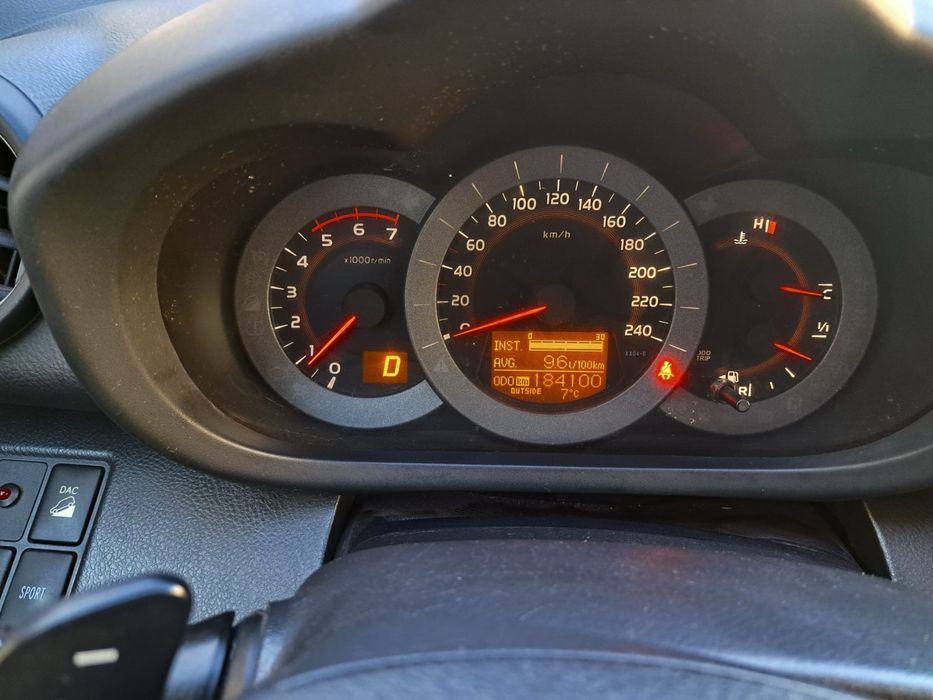 Продам тойота рав 4