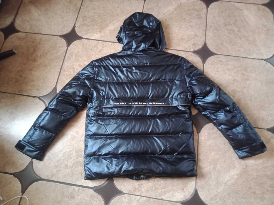 Куртка демисезонная новая