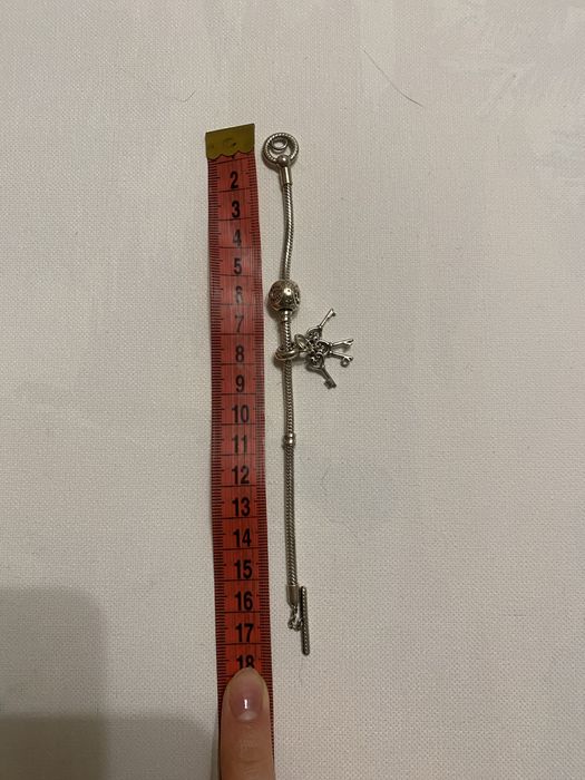 Браслет Pandora.