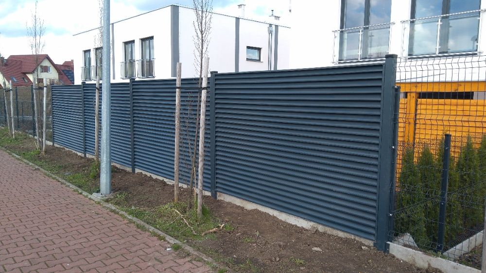 Montaż ogrodzeń panelowych, z siatki, likwidacja starego ,naprawa.