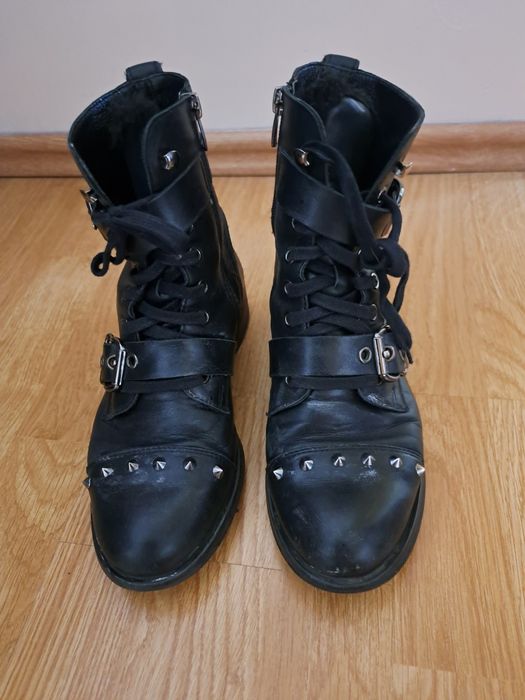 Botki czarne z ćwiekami Gino Rossi skóra r. 37