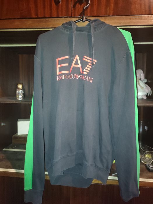 Czarno zielona bluza EAZ