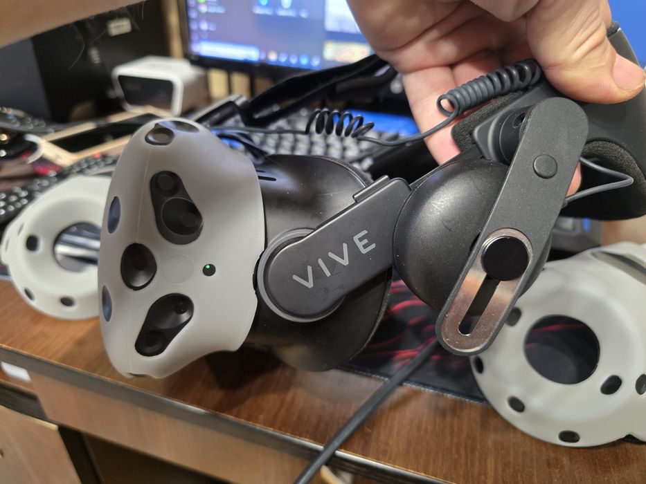 Htc vive vr гарнітура