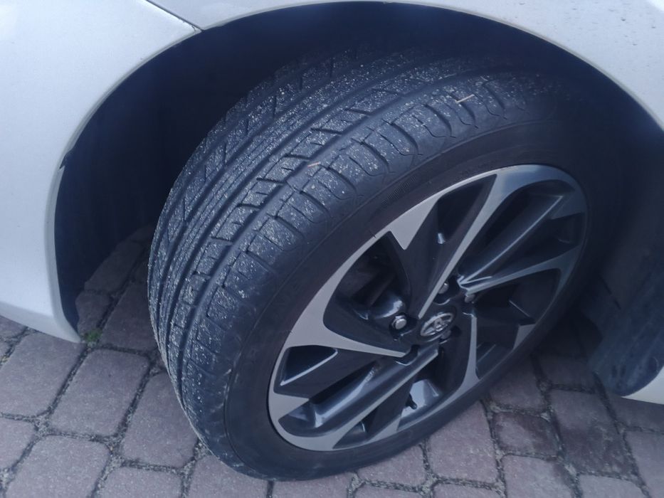 Toyota Auris stan idealny