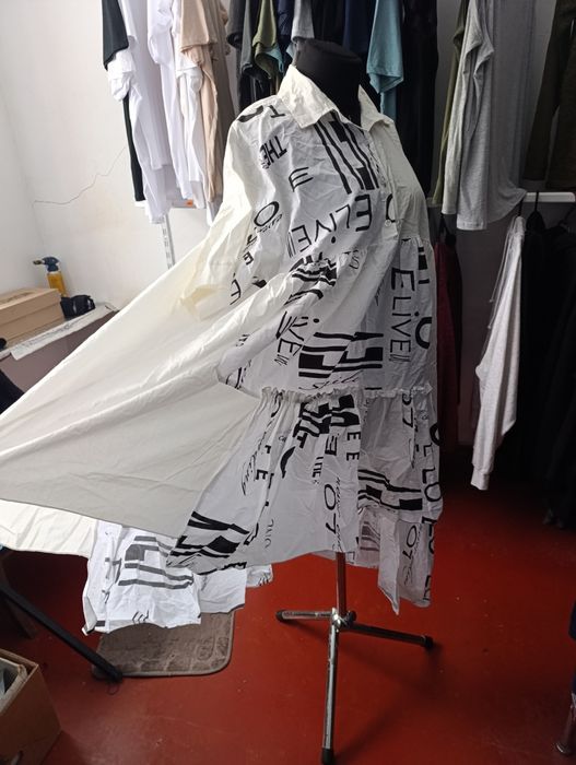 Шикарне плаття оверсайзом