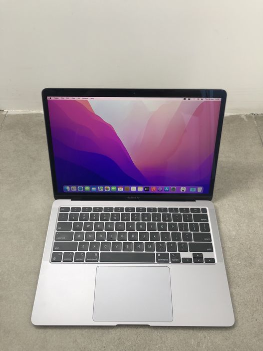 490$ MacBook Air 13" 2020 MGN63 M1 / 8 GB / 256gb SSD
