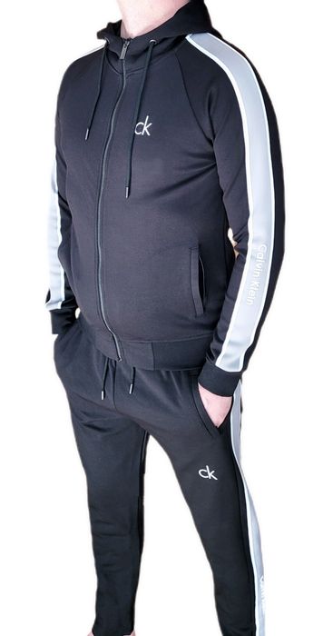 CK komplet dresowy Calvin Klein  z kapturem