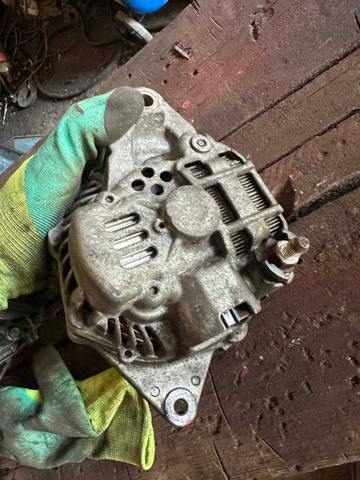 генератор Митсубиши Лансер 10 X 1.5 Mitsubishi lanser x