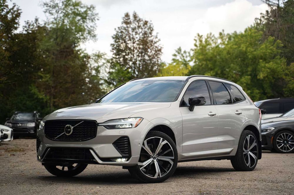 Volvo XC60      2023