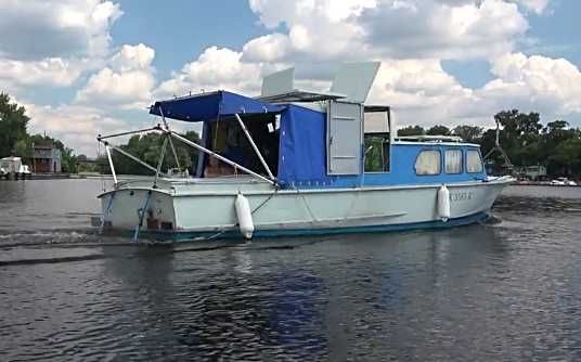 Круизный каютный катер 10м