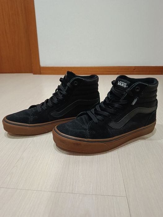 Sapatilhas VANS. 40€