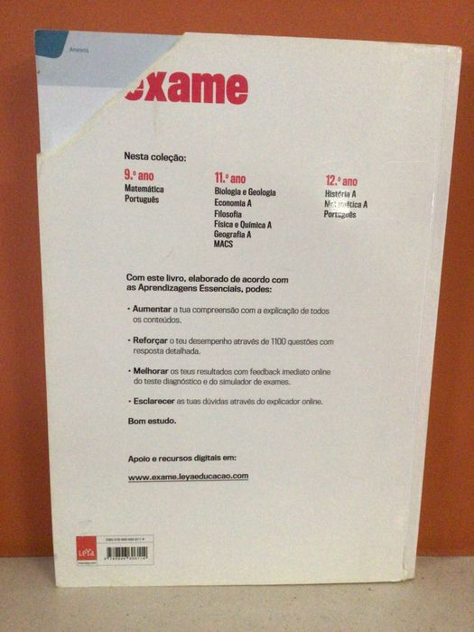 Livro preparação exame Física e Química